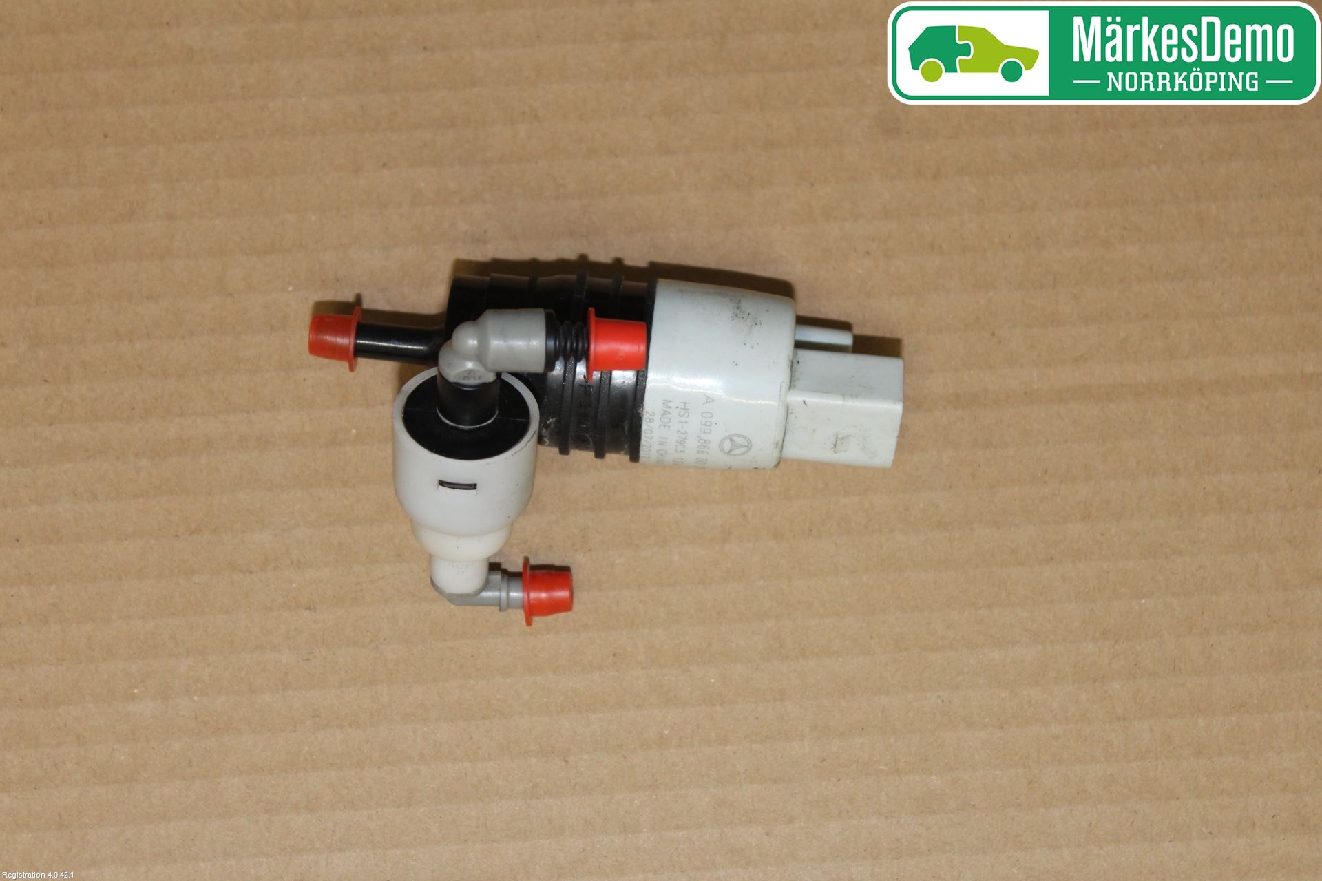 Mercedes-Benz MB E-KLASS (W213) 16-23 Spylerpumpe Frontrute