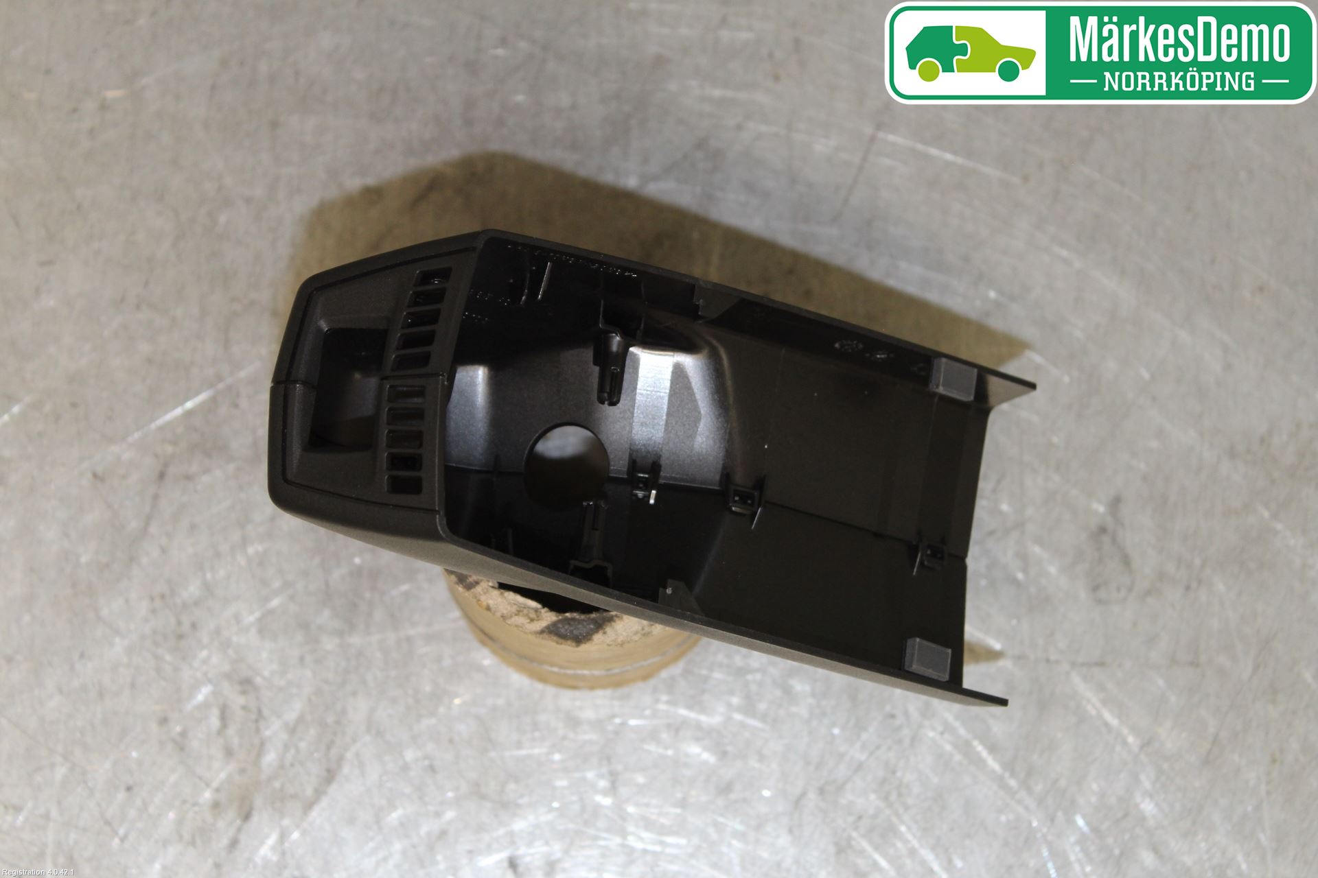BMW X4 F26 14-18 Innvendig Takbrakett