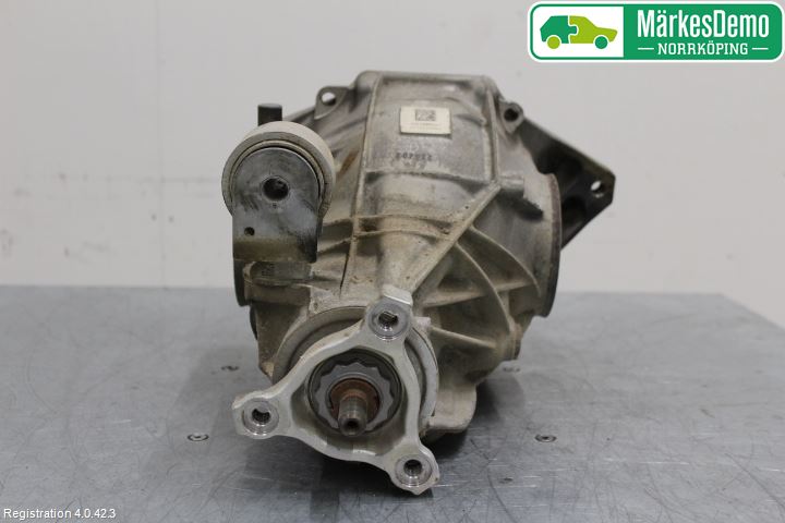 Mercedes-Benz MB E-KLASS (W213) 16-23 Bakaksel Kardang Bak -Diff