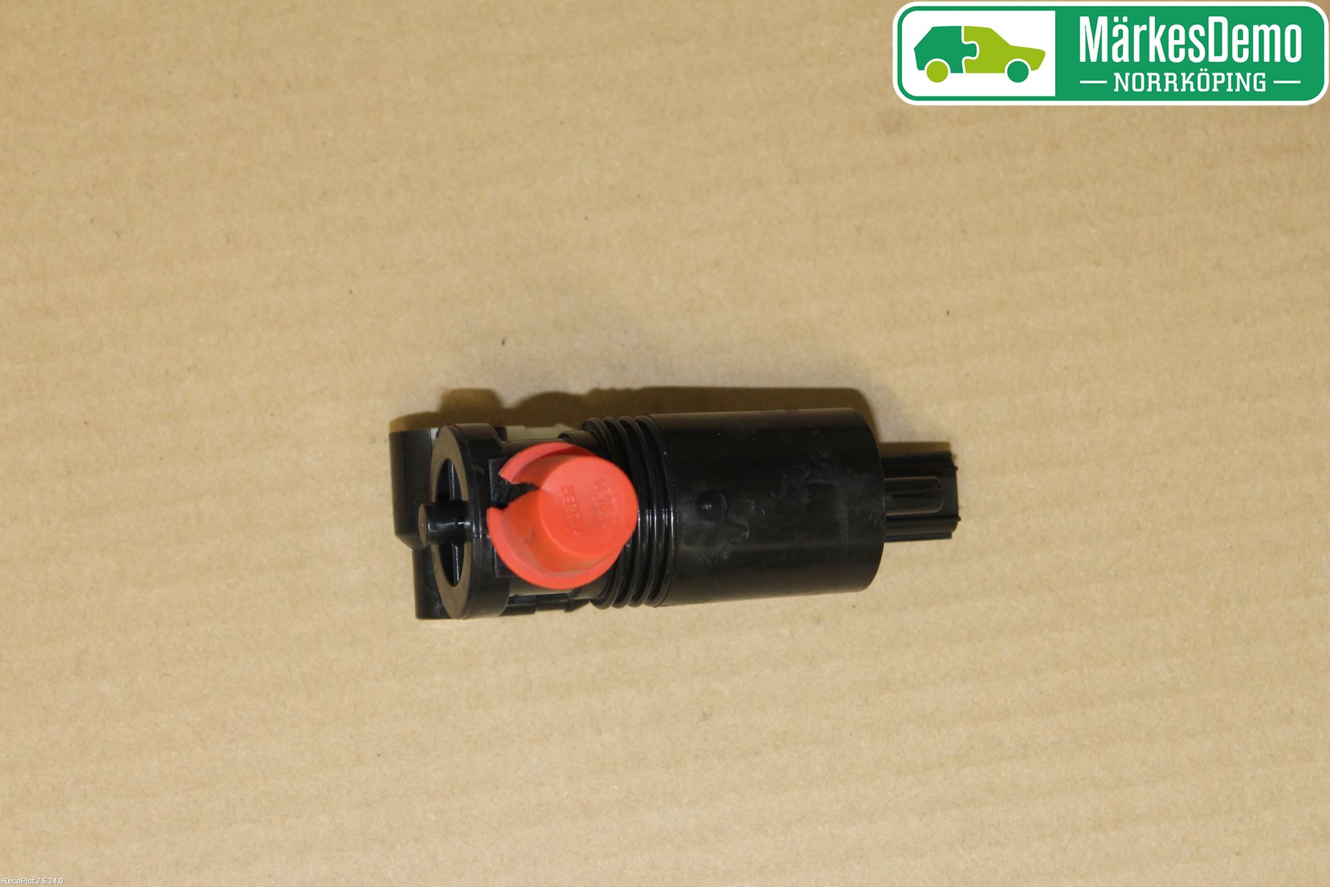 Volvo V40 12-19 Spylerpumpe Frontrute