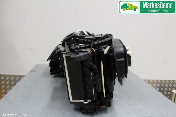 Volvo V90 17->> Varmeapparat Register Komplett