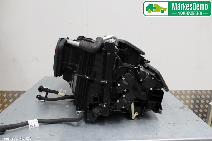 Volvo V90 17->> Varmeapparat Register Komplett