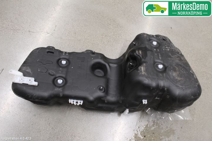Volvo XC40/RECHARGE 18- Drivstofftank Diesel