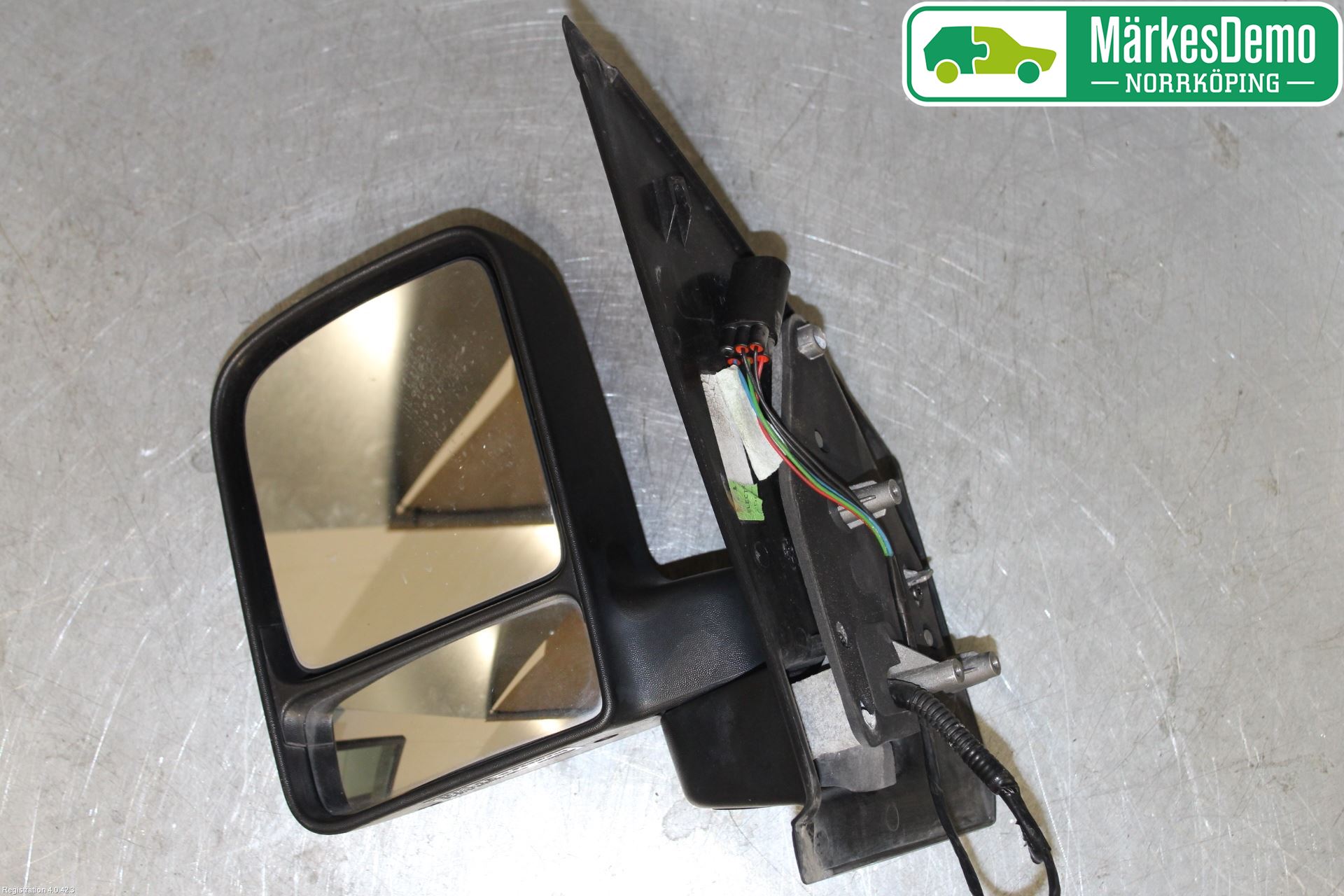 Ford TRANSIT CONNECT 03-08 Speil V M-El Justering