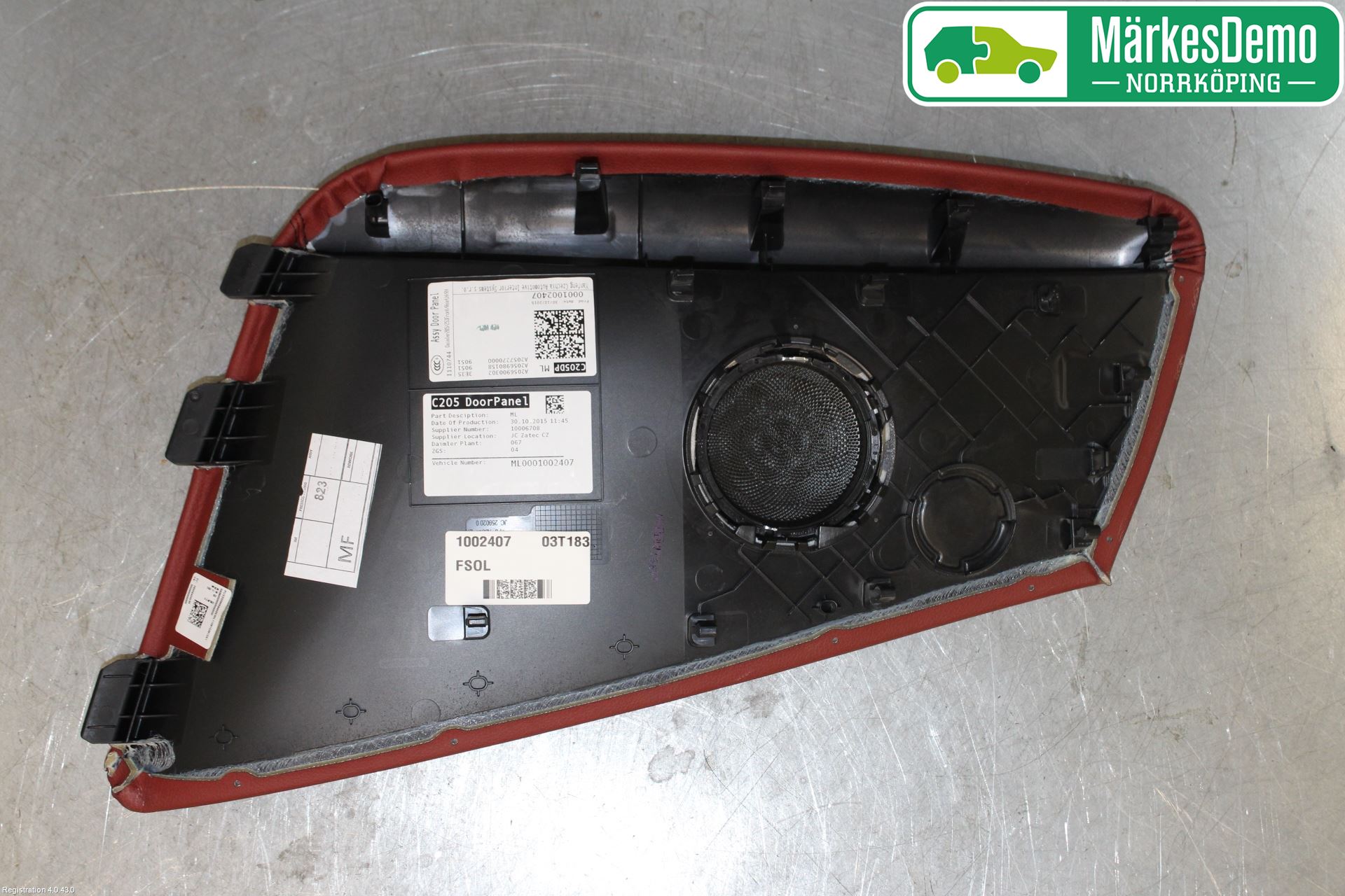 Mercedes-Benz MB C-KLASS (W205) 14-21 Innr Sidetrekk-Deksel