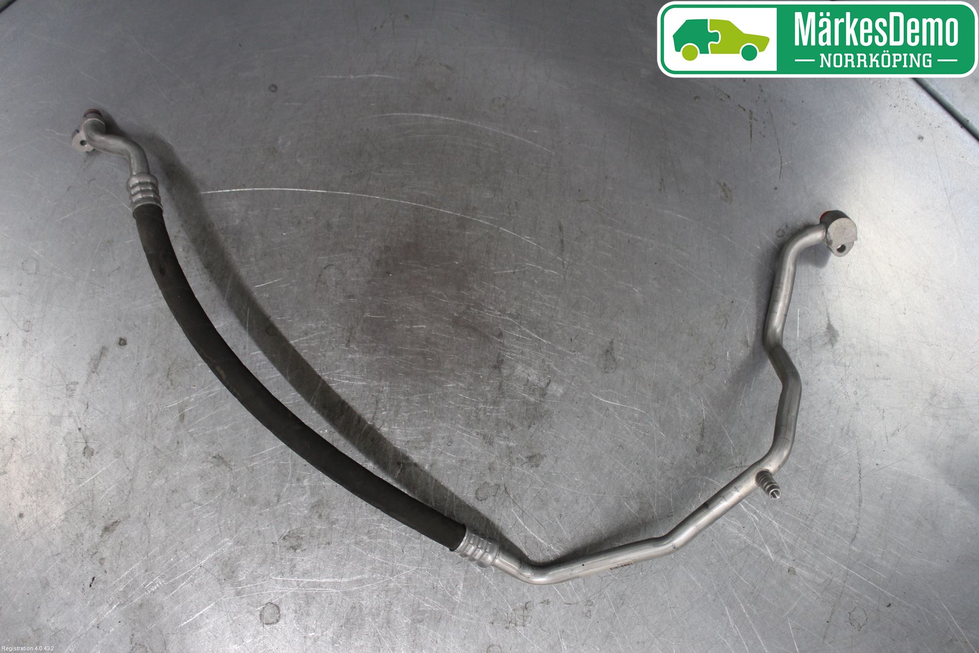 BMW 5 F10/F11/F18 09-17 Varme Ac Slange - Rør