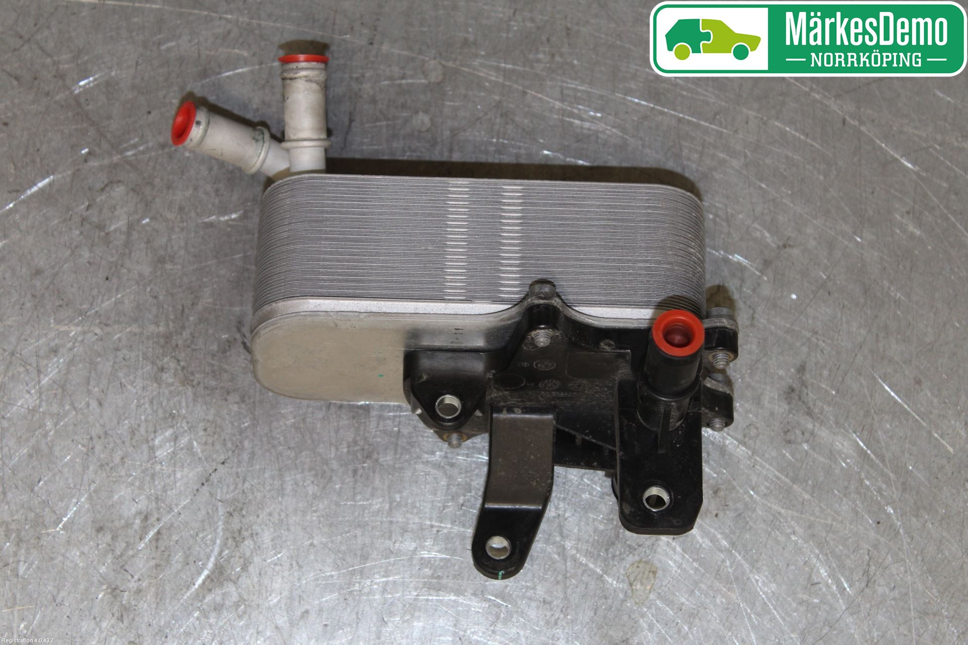 BMW i3 I01 13-22 Radiator Manuell