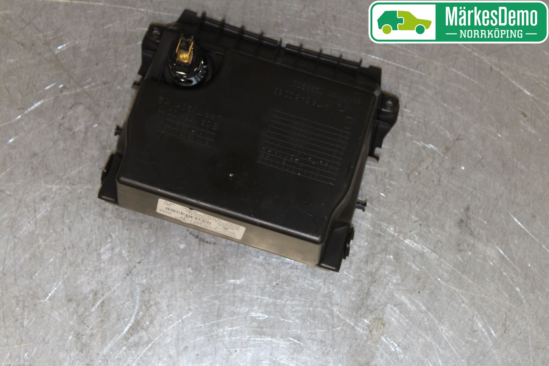 Mercedes-Benz MB A-KLASS (W176) 13-18 Innr Oppbevaringsrom