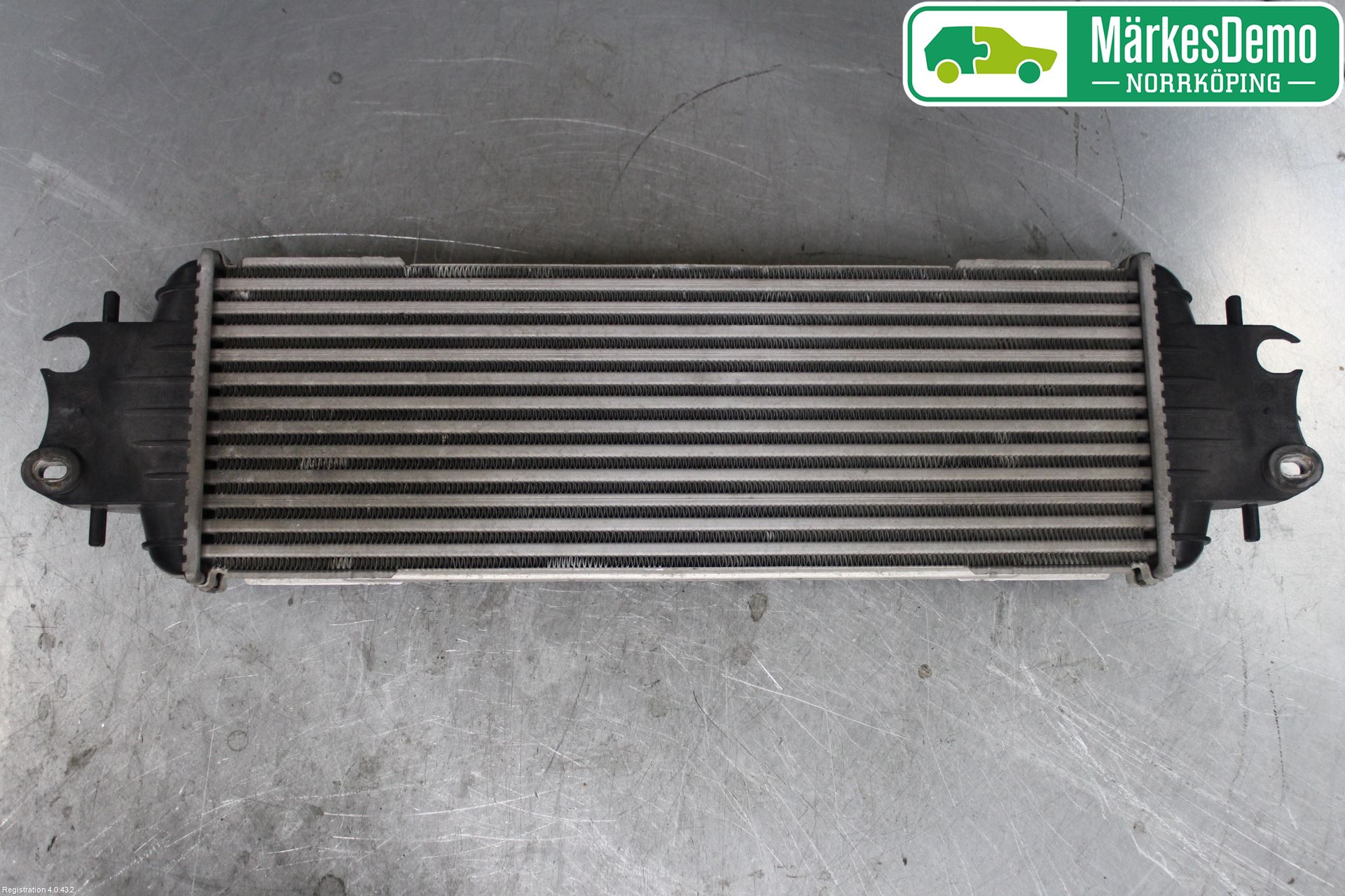 Renault TRAFIC   02-14 Intercooler Radiator