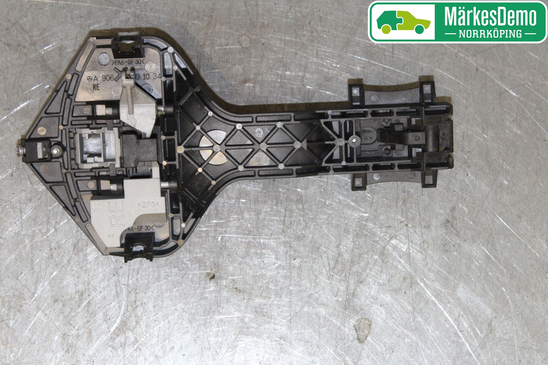 Volkswagen VW CRAFTER 06-16 Dørhandtak Ytre Høyre