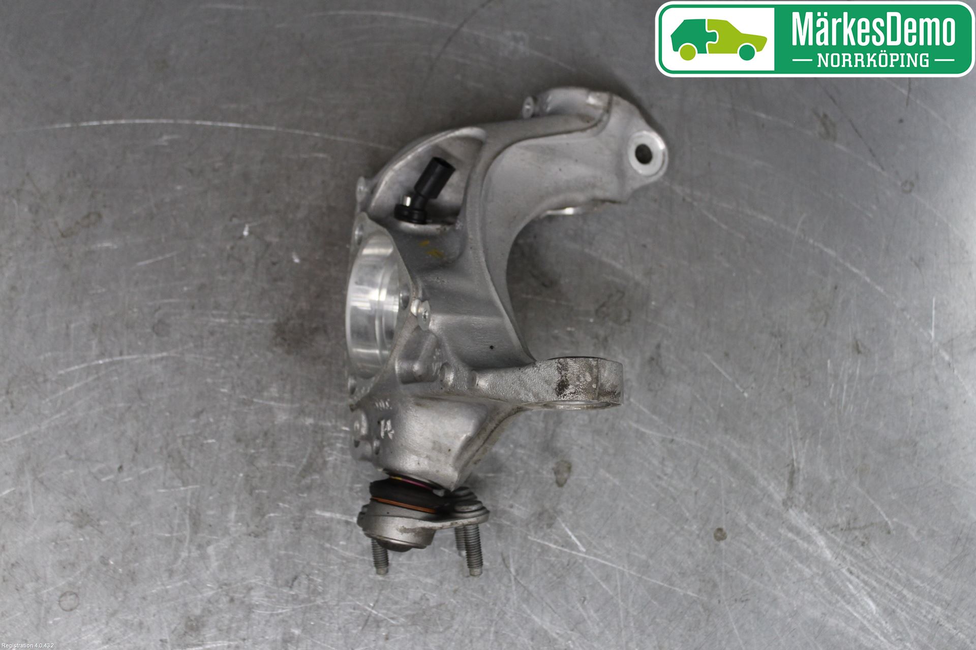 Audi Q2/SQ2 17- Spindel Vf