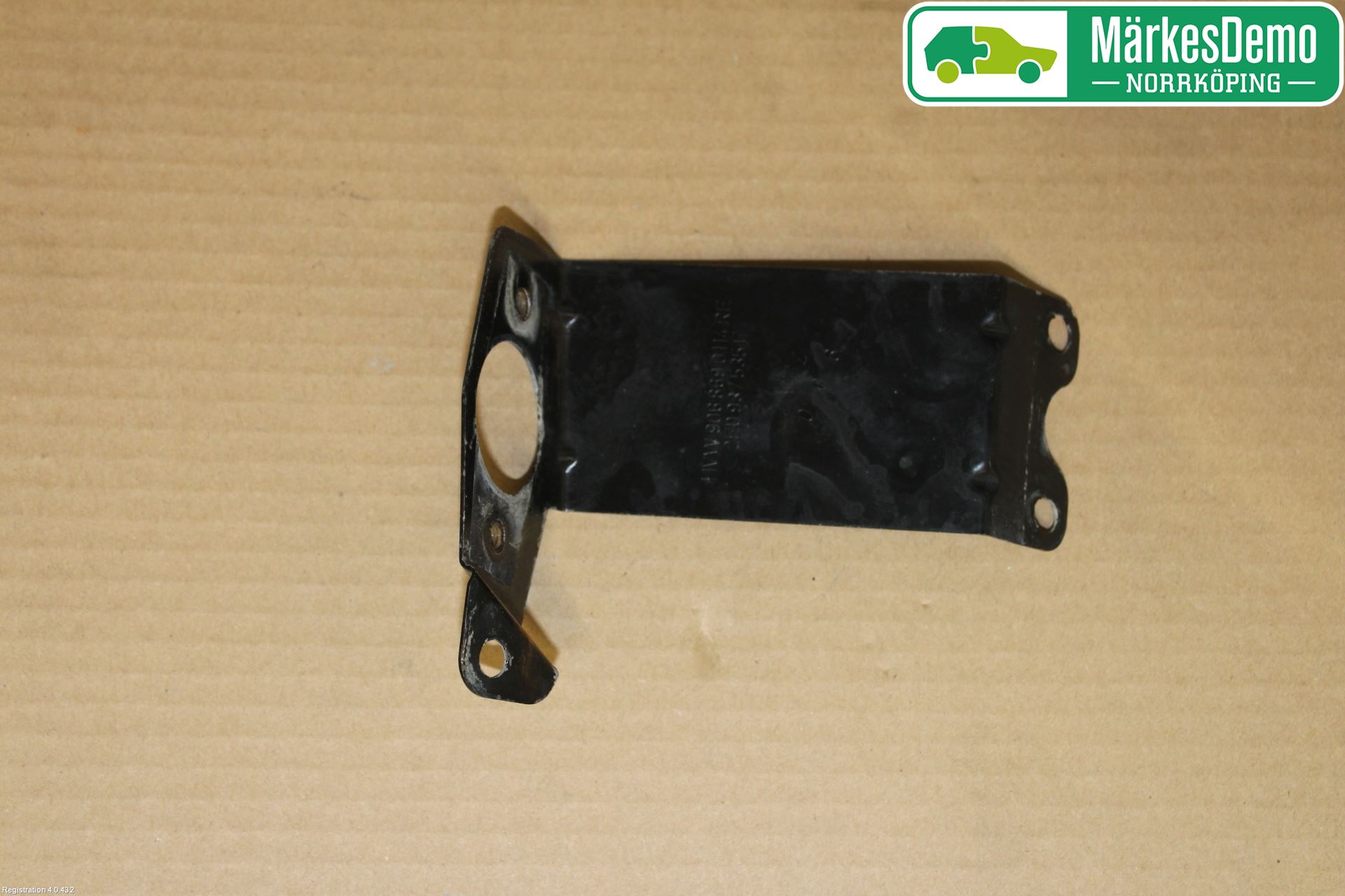 Volkswagen VW CRAFTER 06-16 Spylerdyse Frontlykter