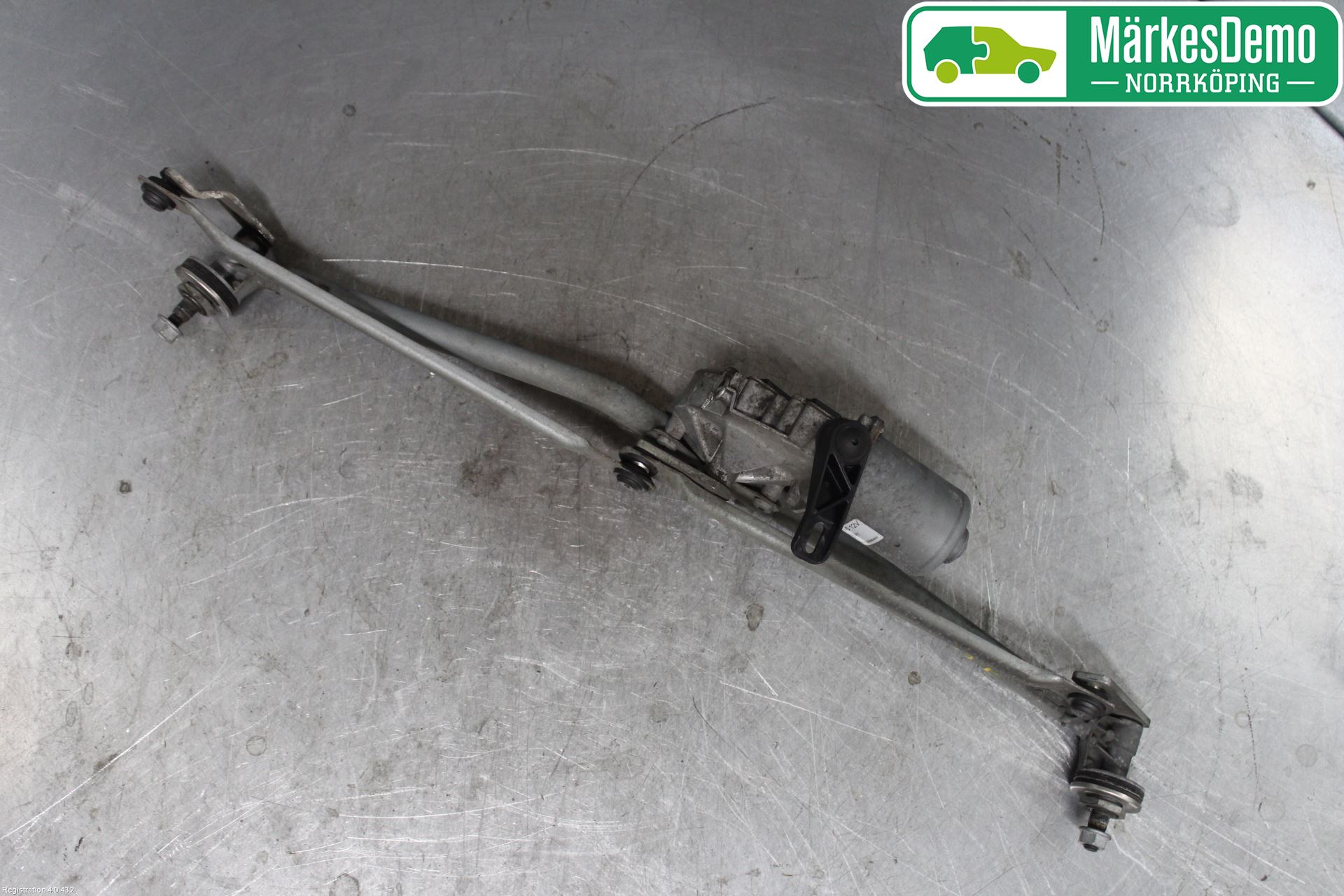 Volkswagen VW CRAFTER 06-16 Viskermotor Frontrute