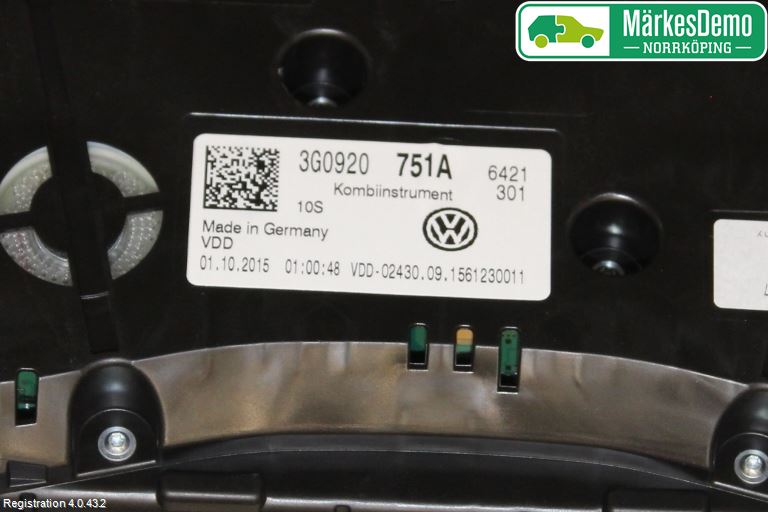 Volkswagen VW PASSAT 15-19 Instr Kombinert