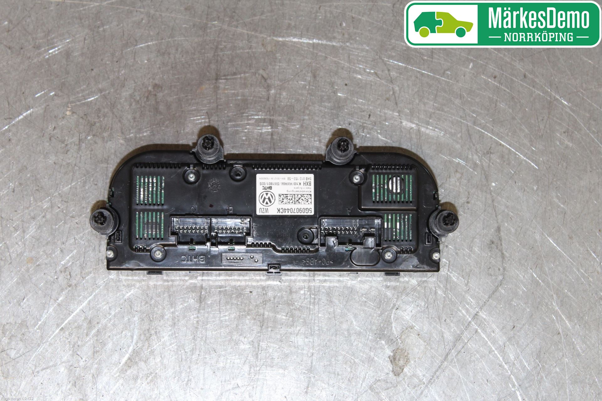 Volkswagen VW TOURAN 16- Varmeapparat Panel(Regulering)