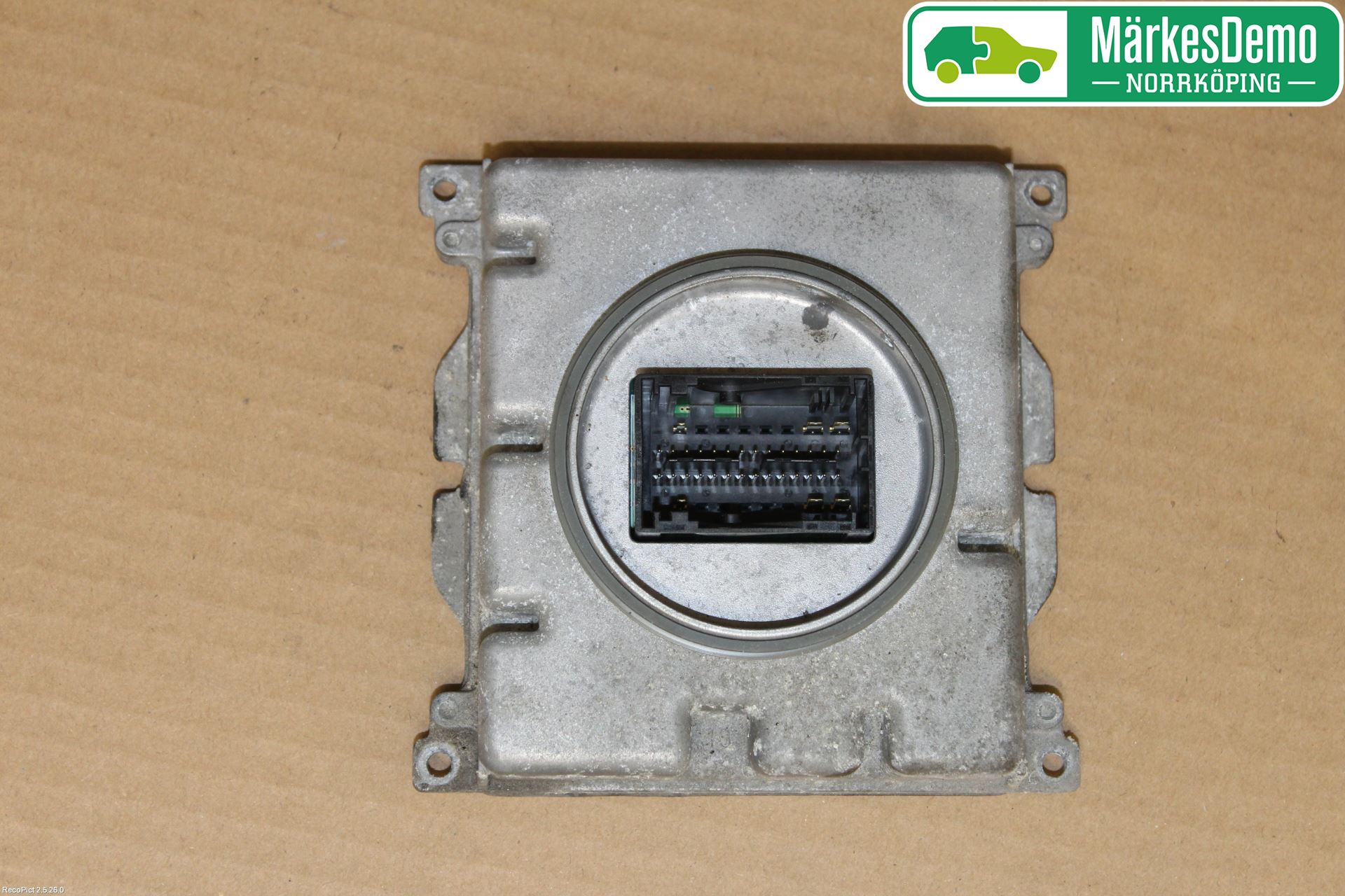 Audi A4/S4 B9 16-19 Styreenhet Xenon