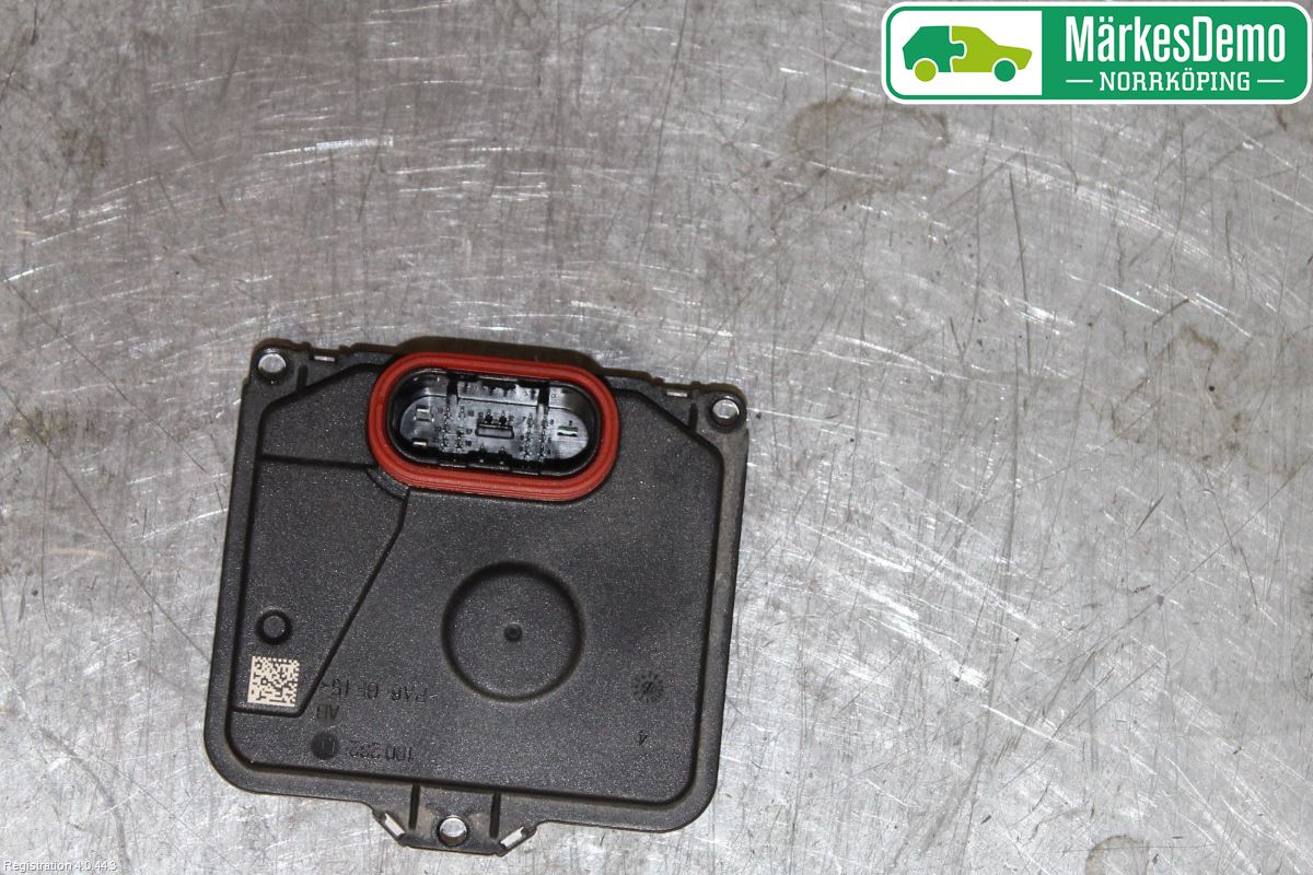 Audi A4/S4 B9 16-19 Styreenhet Xenon