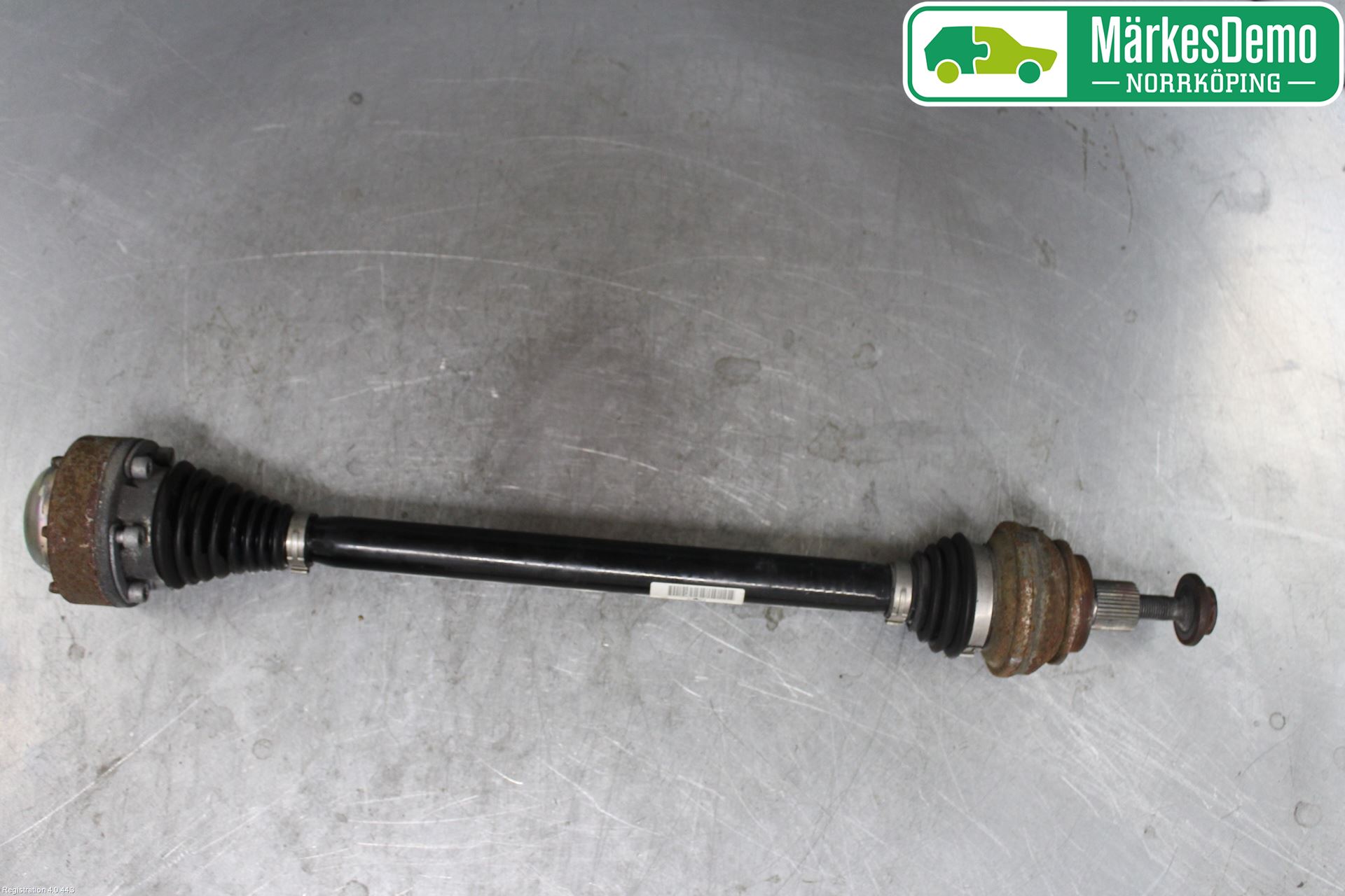 Audi A4/S4 B9 16-19 Drivaksel Bak Kompl Venstre