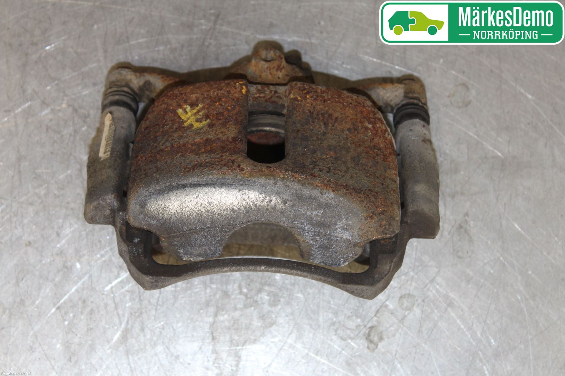 Volkswagen VW PASSAT 15-19 Bremsecaliper Foran Høyre