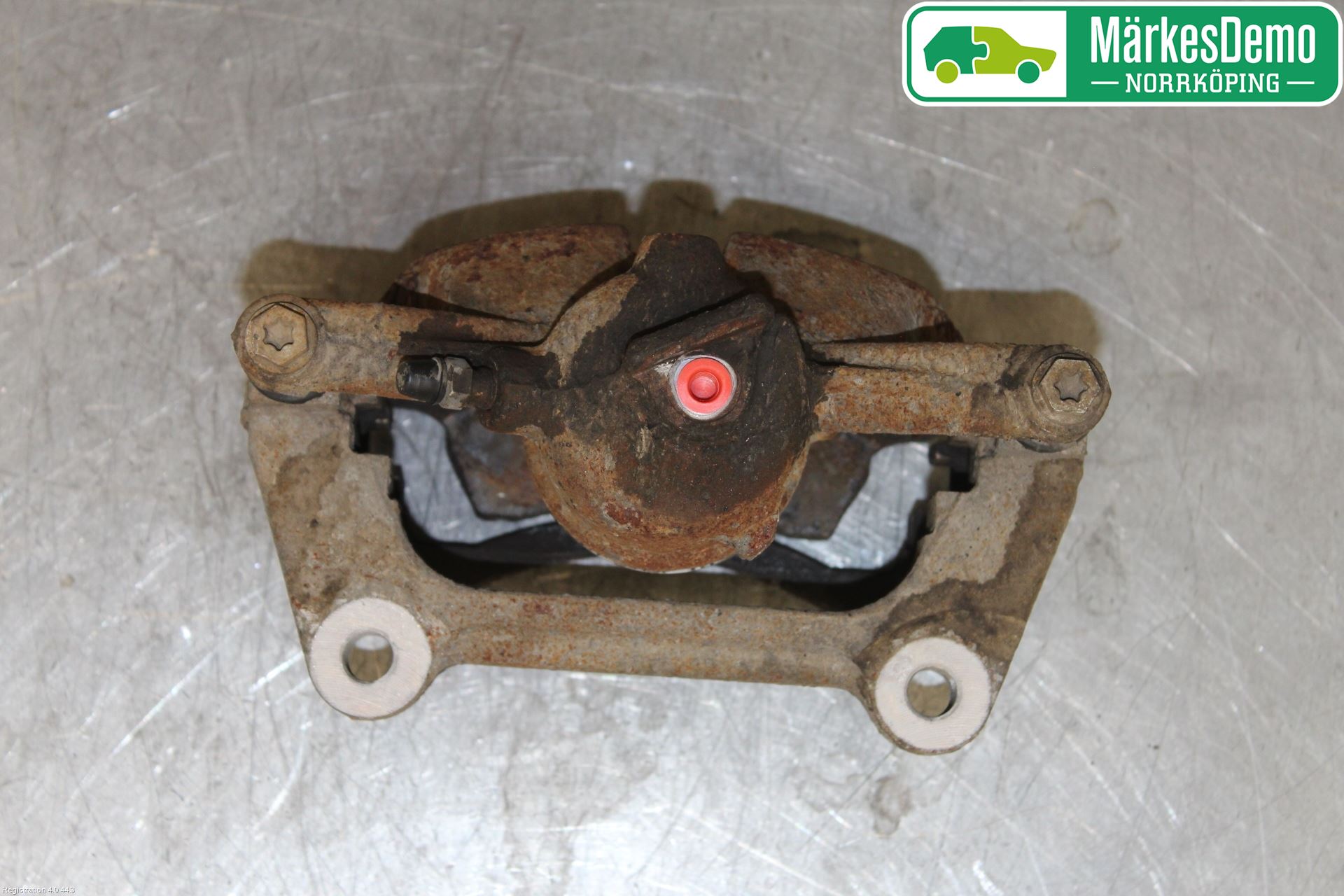 Volkswagen VW PASSAT 15-19 Bremsecaliper Foran Venstre