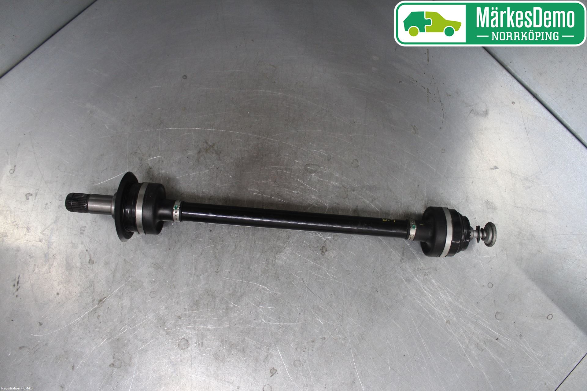 BMW 5 G30/G31/F90 17-23 Drivaksel Bak Kompl Venstre