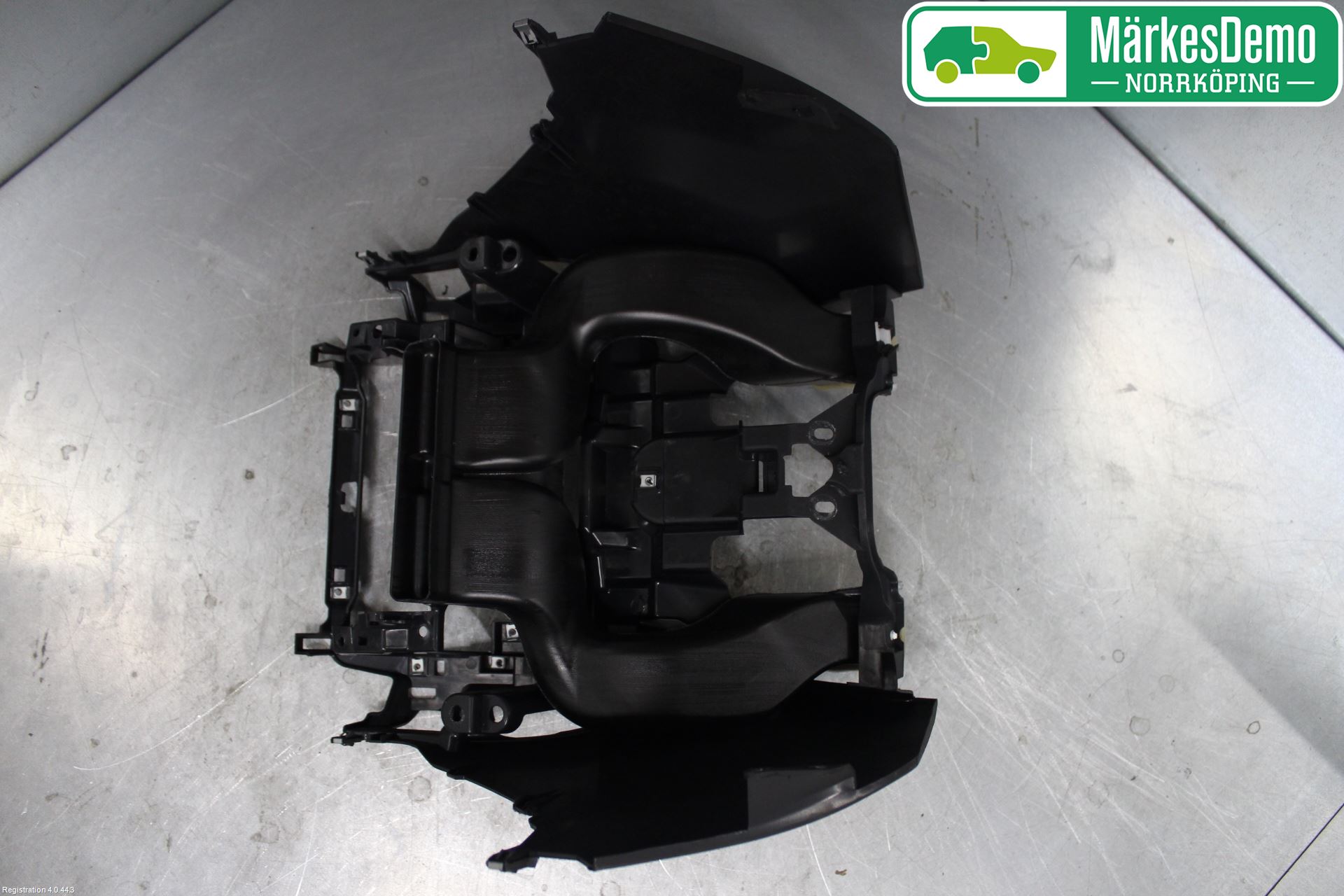 Landrover LAND ROVER DISCOVERY 4 10-16 Instrumentkonsoll Midt