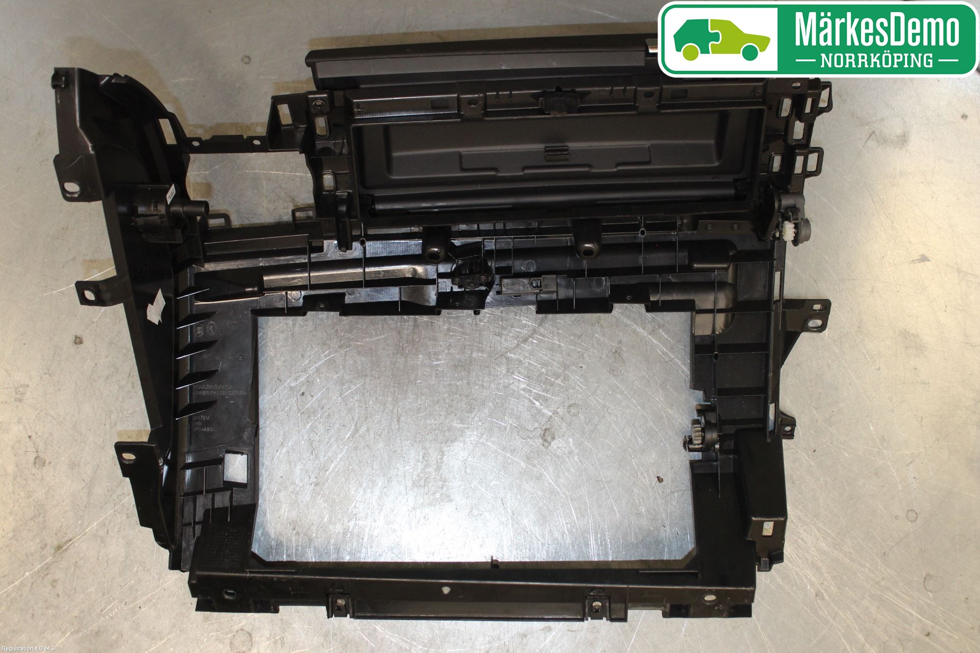 Landrover LAND ROVER DISCOVERY 4 10-16 Innr Dashbord Sparkeplate