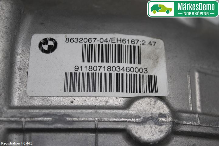 BMW 5 G30/G31/F90 17-23 Bakaksel Kardang Bak -Diff