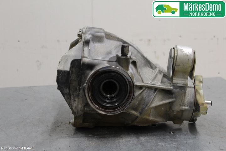 Mercedes-Benz MB E-KLASS (W213) 16-23 Bakaksel Kardang Bak -Diff
