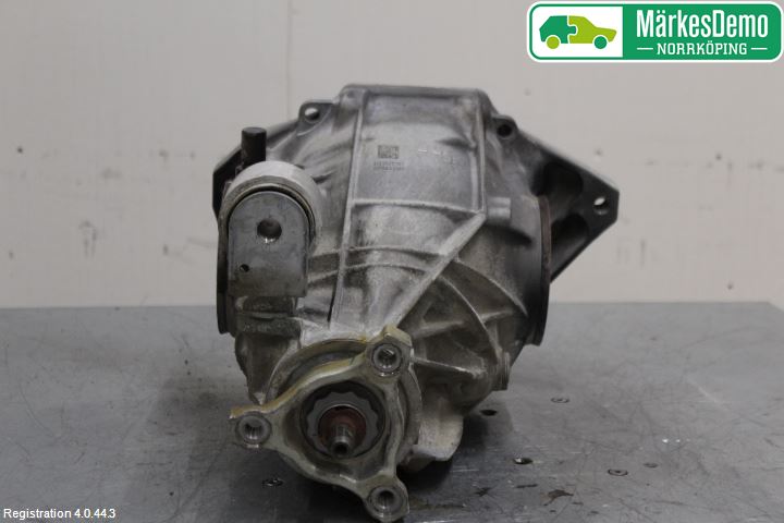 Mercedes-Benz MB E-KLASS (W213) 16-23 Bakaksel Kardang Bak -Diff