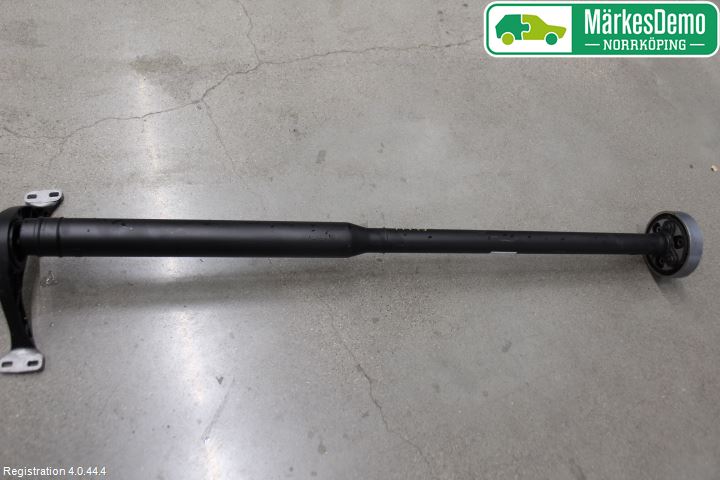 Volkswagen VW PASSAT 15-19 Mellomaksel Kompl