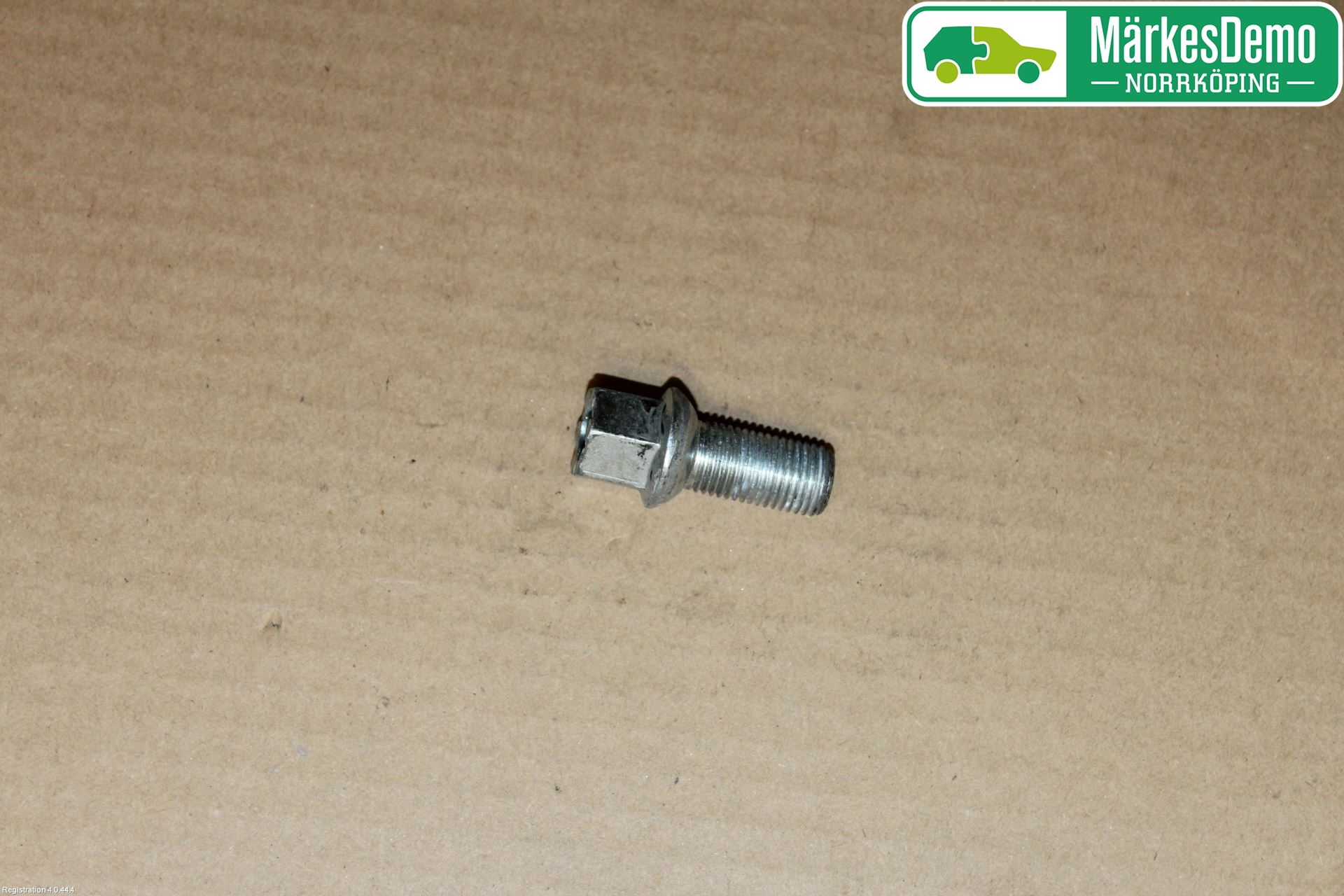 Volkswagen VW CADDY 11-15 Hjulmutter - Bolt - Sett