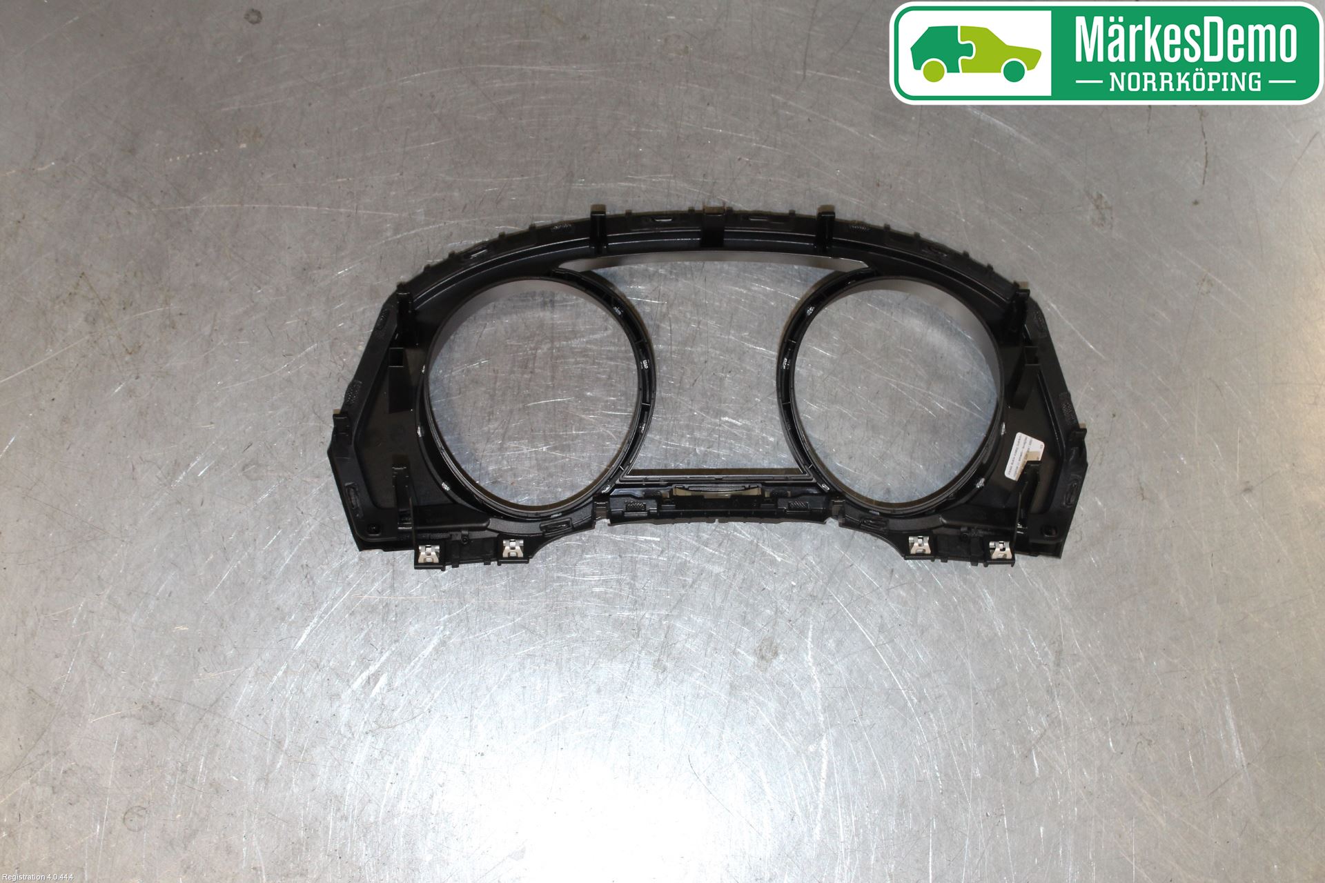 Volkswagen VW PASSAT 15-19 Instrument Ramme