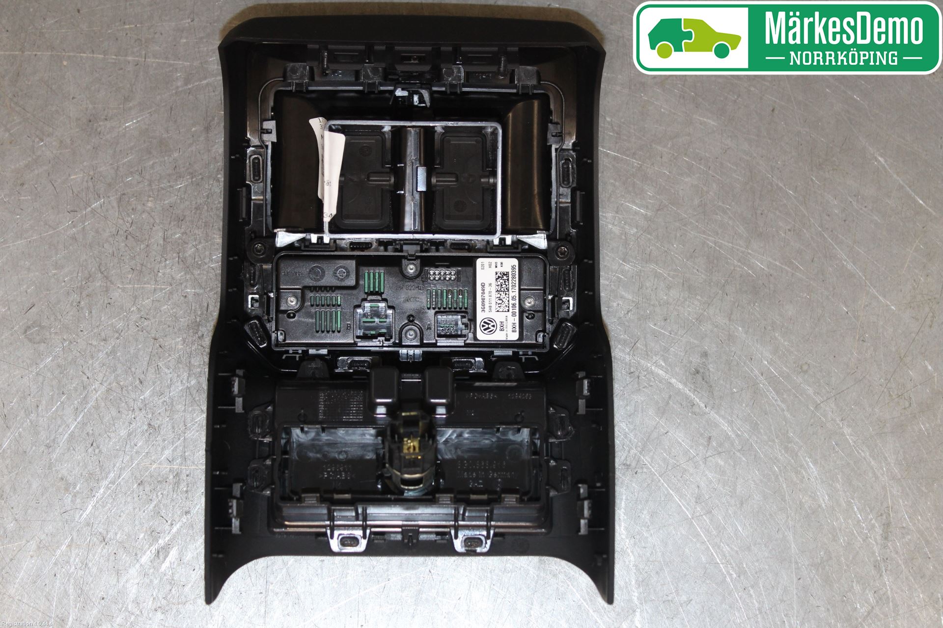 Volkswagen VW PASSAT 15-19 Varmeapparat Panel(Regulering)