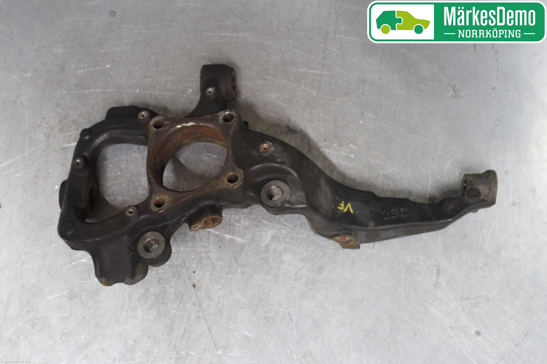 Landrover LAND ROVER DISCOVERY 4 10-16 Spindel Vf