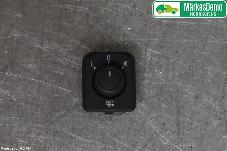 Volkswagen VW PASSAT 15-19 Bryter Speil