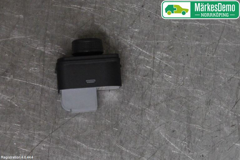 Volkswagen VW PASSAT 15-19 Bryter Speil