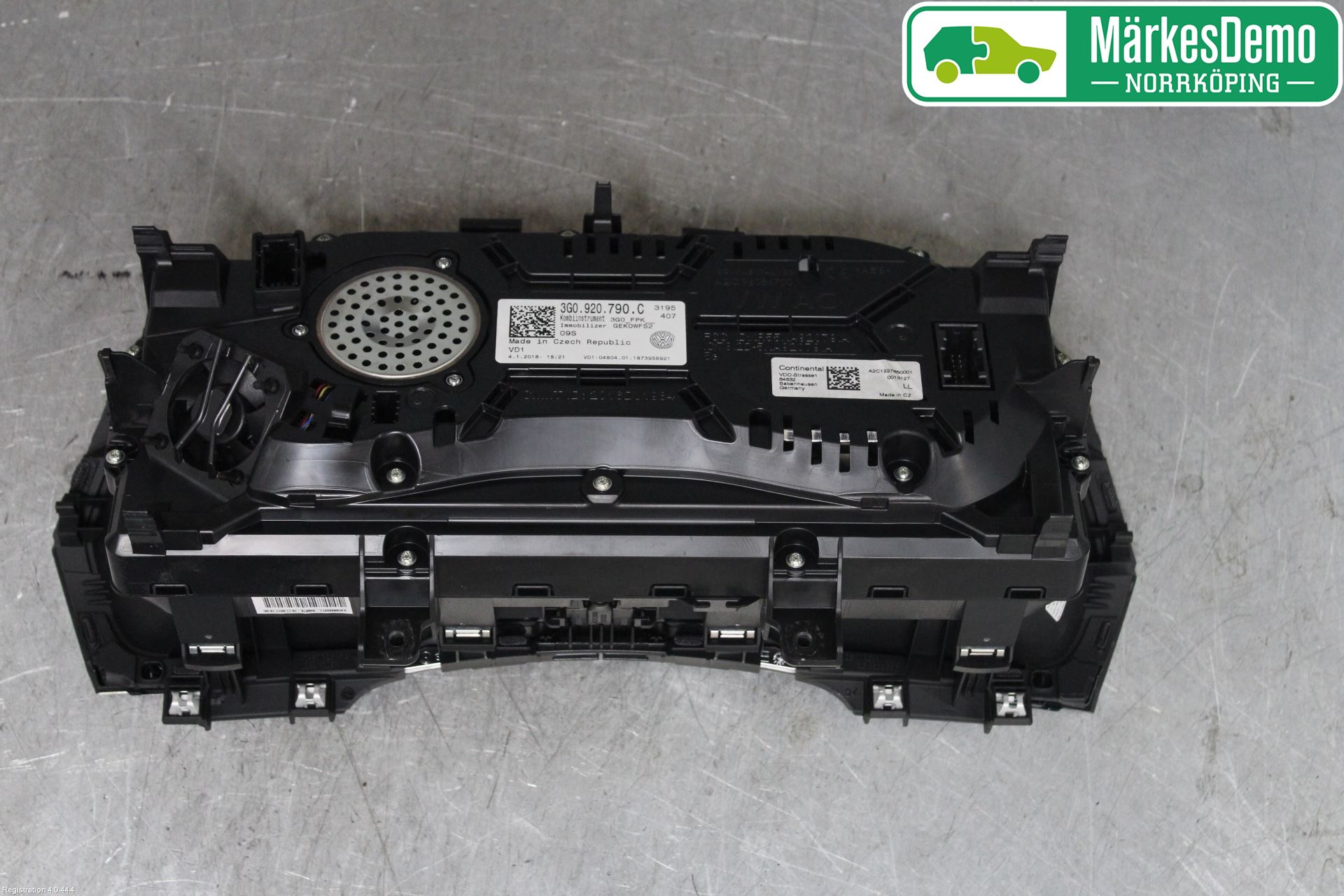 Volkswagen VW PASSAT 15-19 Instr Kombinert
