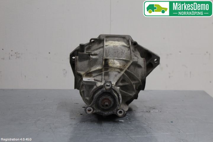 Mercedes-Benz MB E-KLASS (W213) 16-23 Bakaksel Kardang Bak -Diff