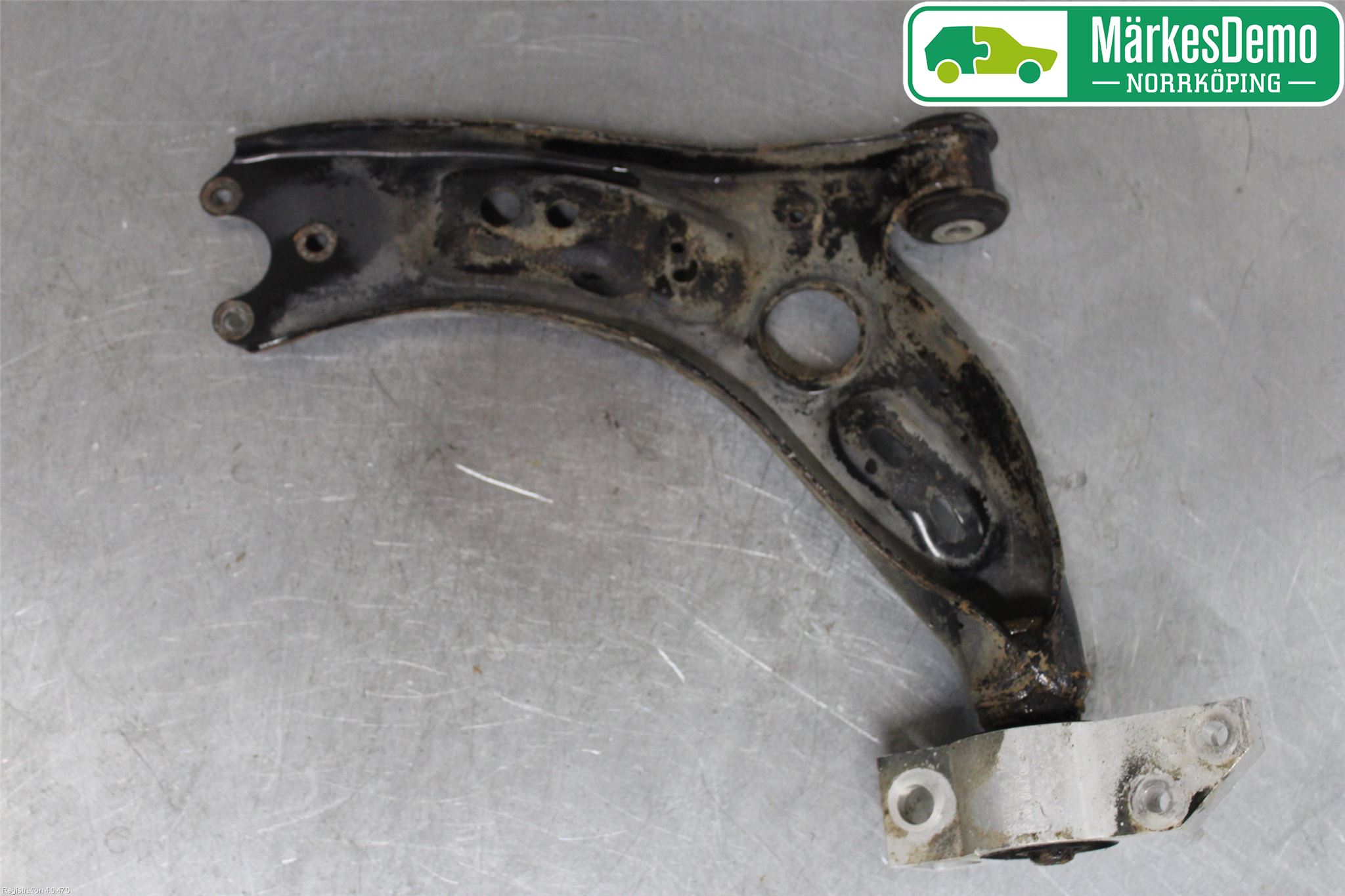 Volkswagen VW GOLF VI 09-13 Bærearm Foran Venstre Nedre
