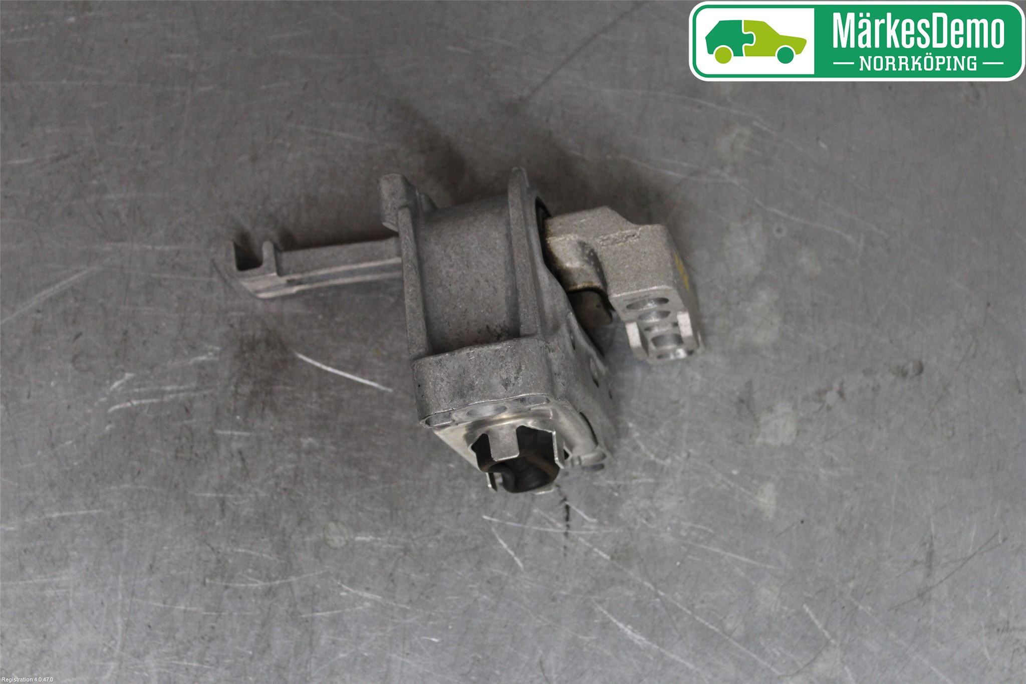 Skoda OCTAVIA (5E) 13-20 Motor Feste Gummi