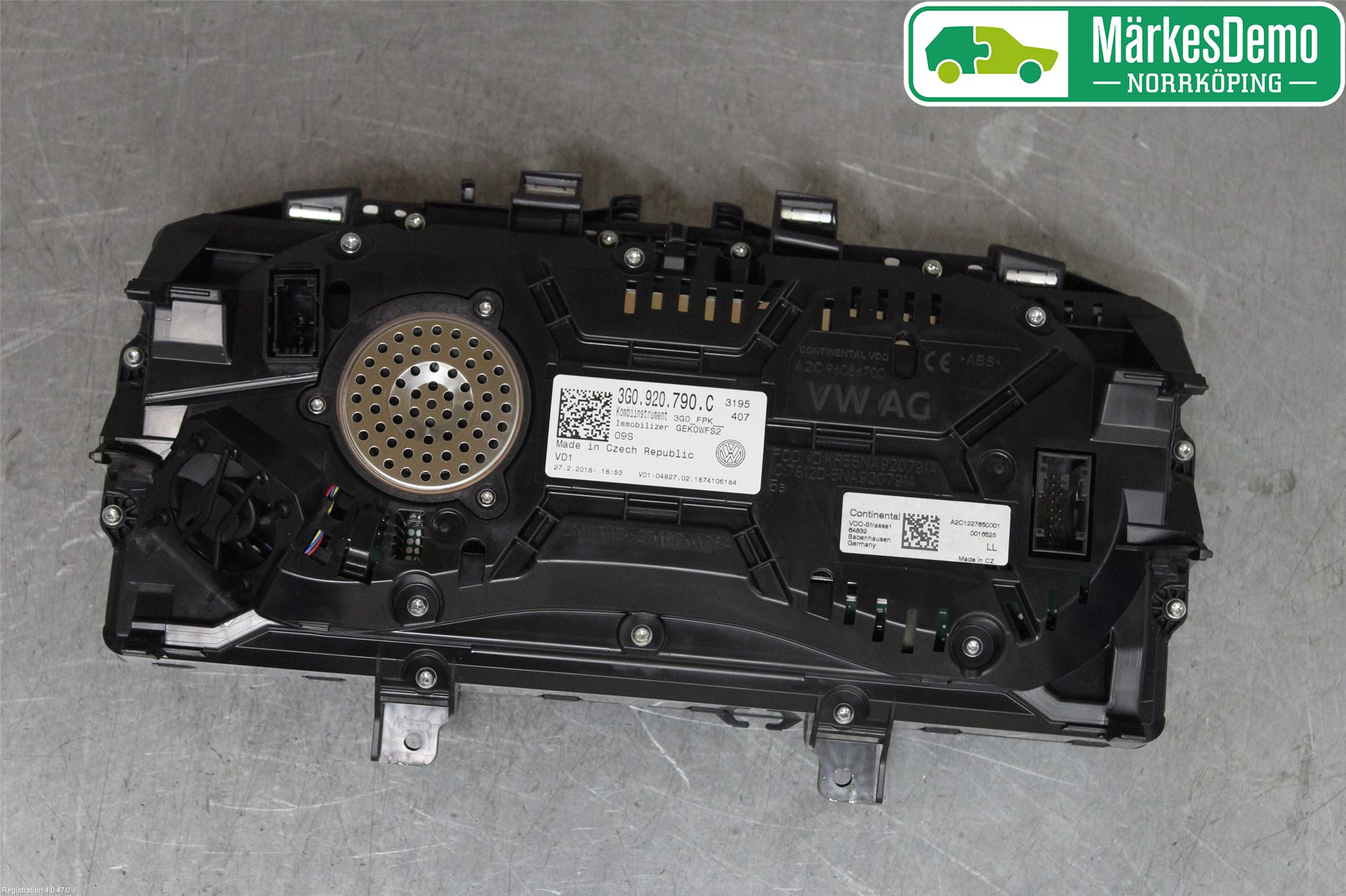 Volkswagen VW PASSAT 15-19 Instr Kombinert