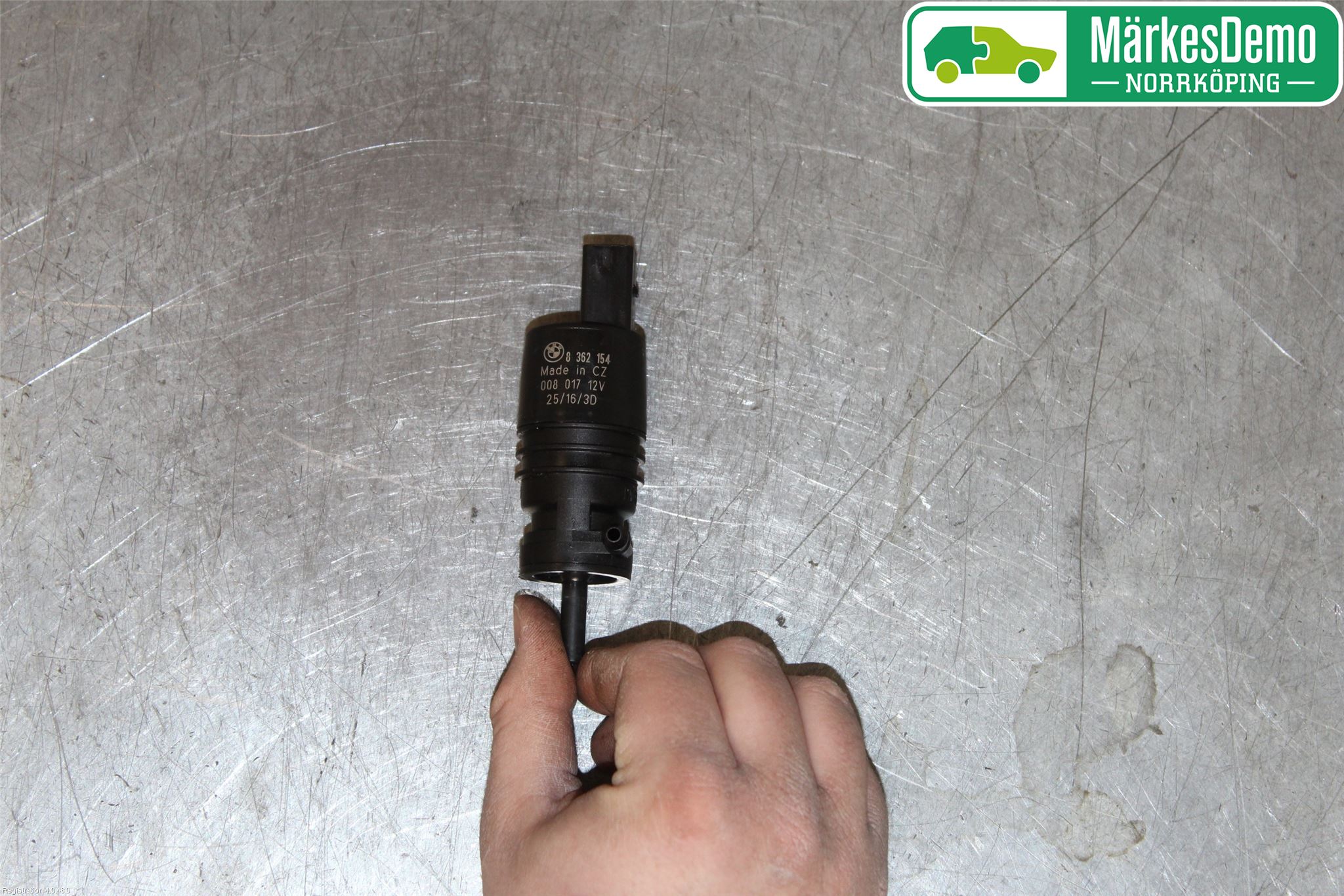 BMW 5 F10/F11/F18 09-17 Spylerpumpe Frontrute