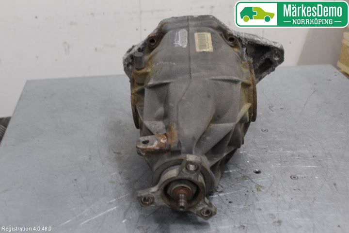 Mercedes-Benz MB C-KLASS (W204) 07-15 Bakaksel Kardang Bak -Diff