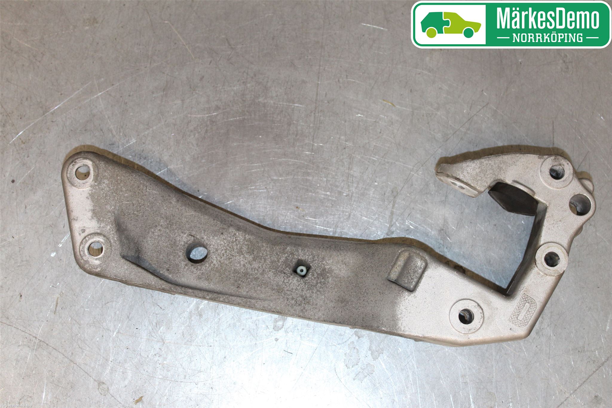 BMW 5 F10/F11/F18 09-17 Gearkasse Bjelke - Travers