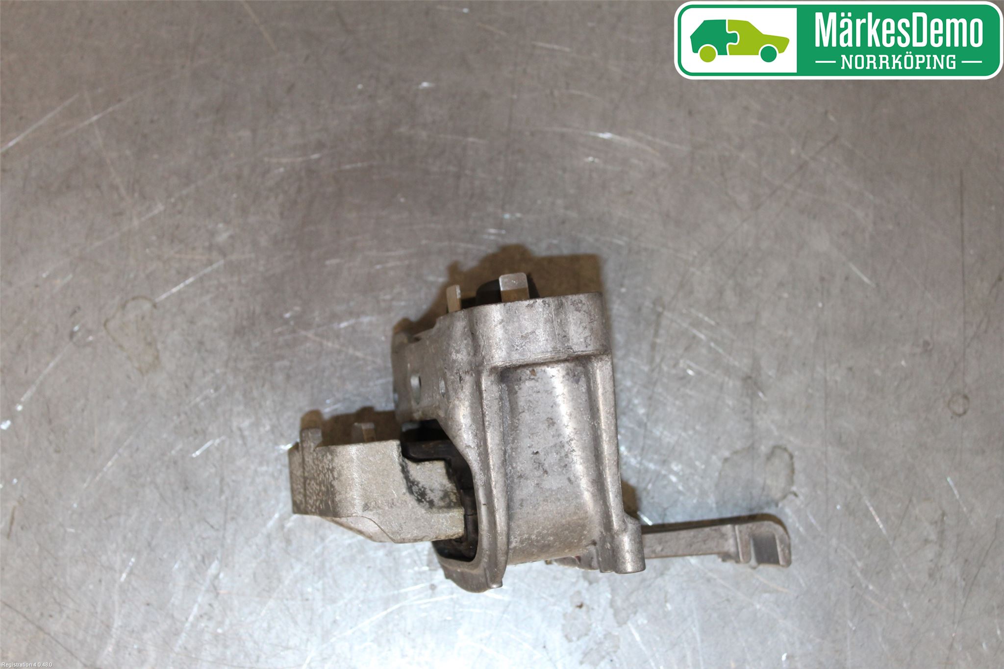 Volkswagen VW GOLF / E-GOLF VII 13-20 Motor Feste Gummi