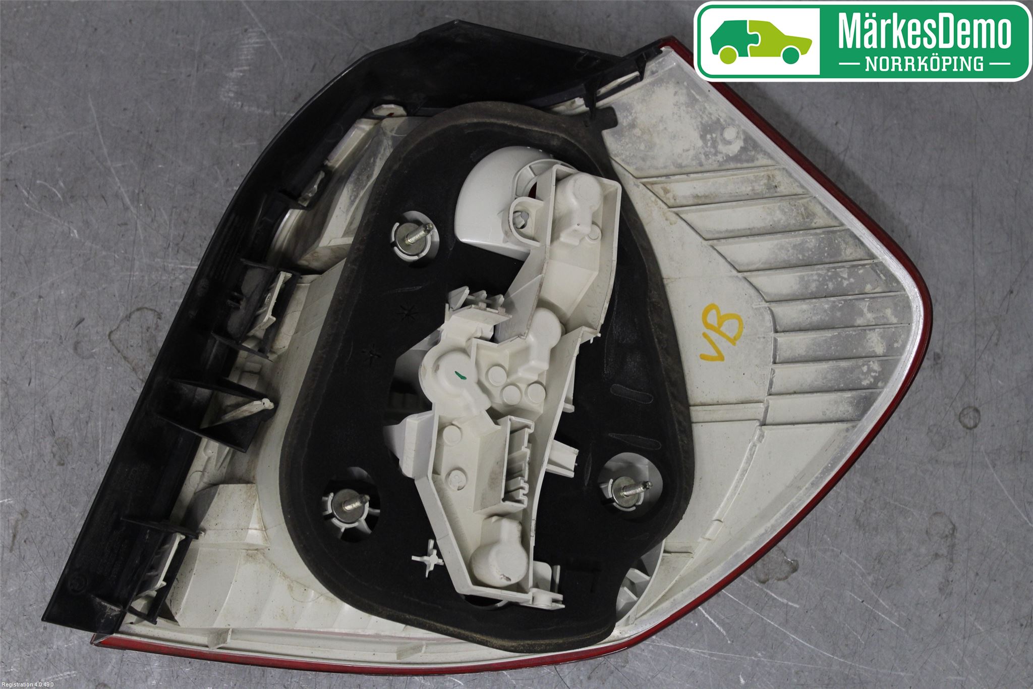 BMW 1 E87/81 5D/3D 03-11 Baklykt Venstre