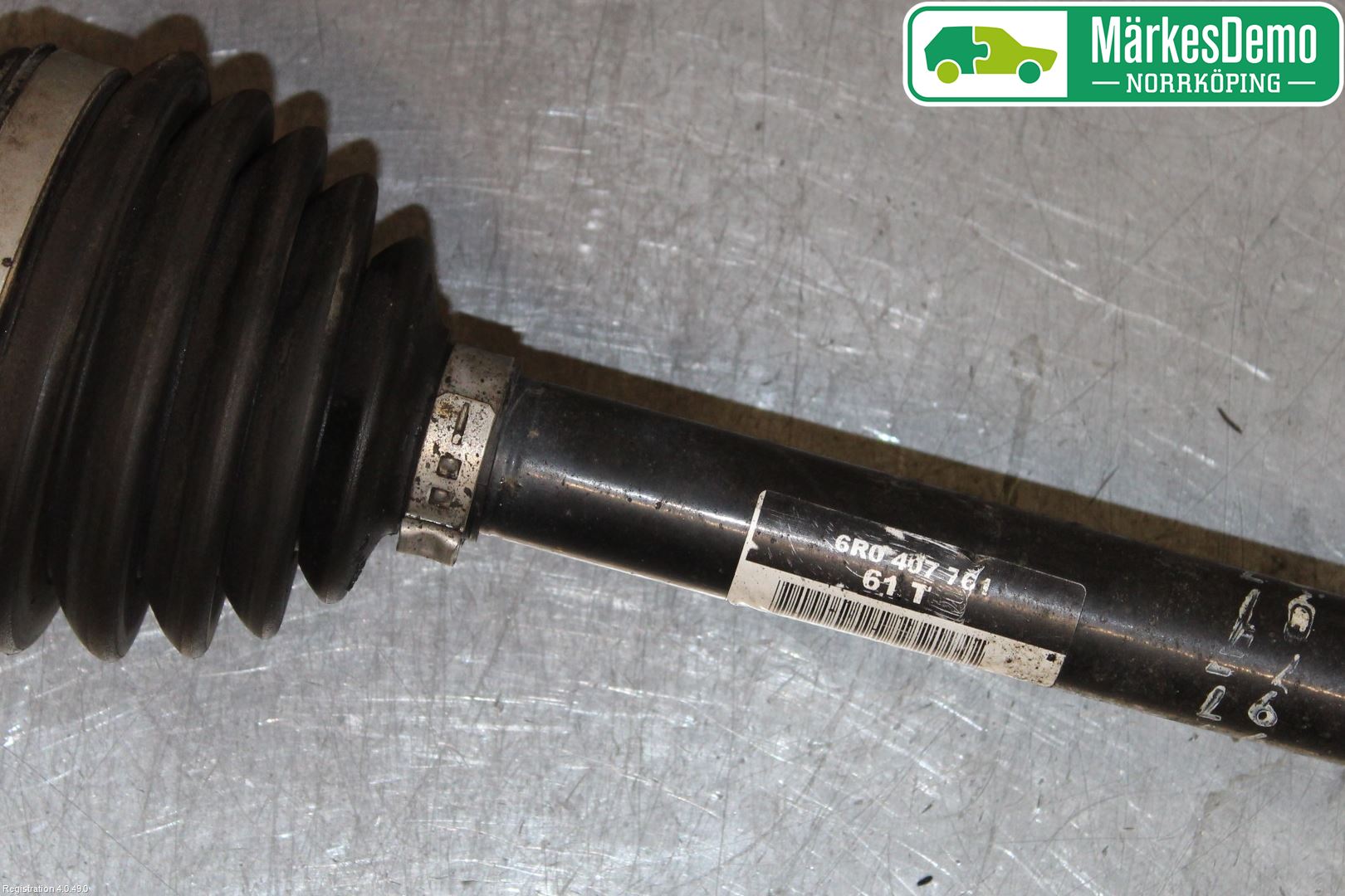 Volkswagen VW POLO 10-17 Drivaksel Foran Kompl Venstre