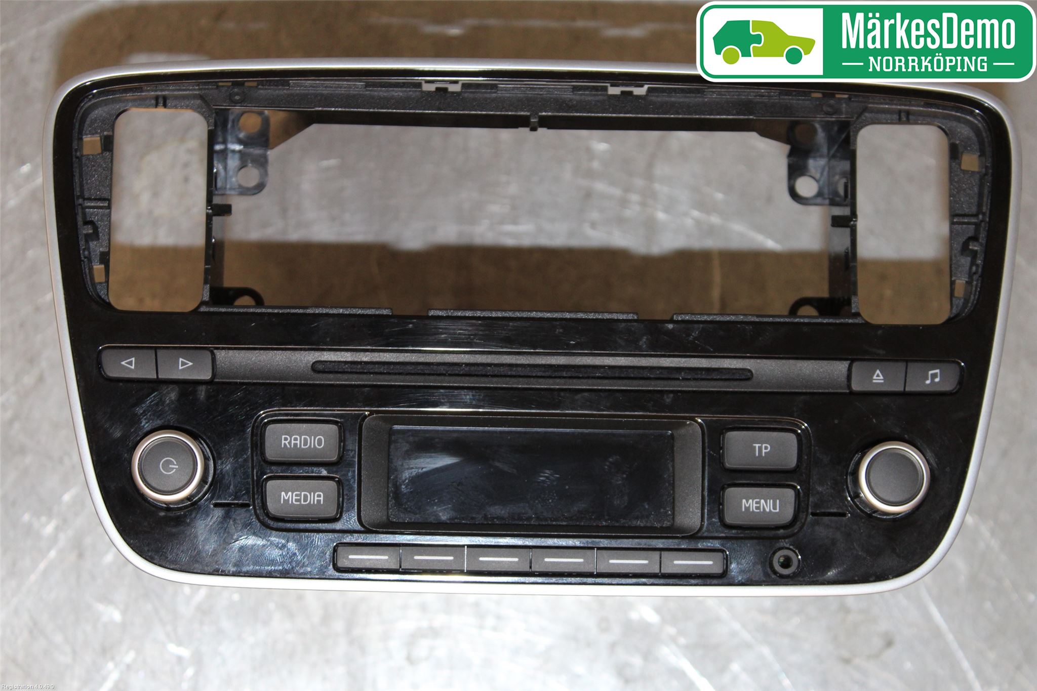 Volkswagen VW UP! / E-UP! Stereo Radio Med Cd