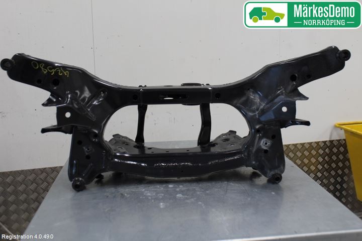 Renault KADJAR 15- Bakaksel Feste Travers-Ramme
